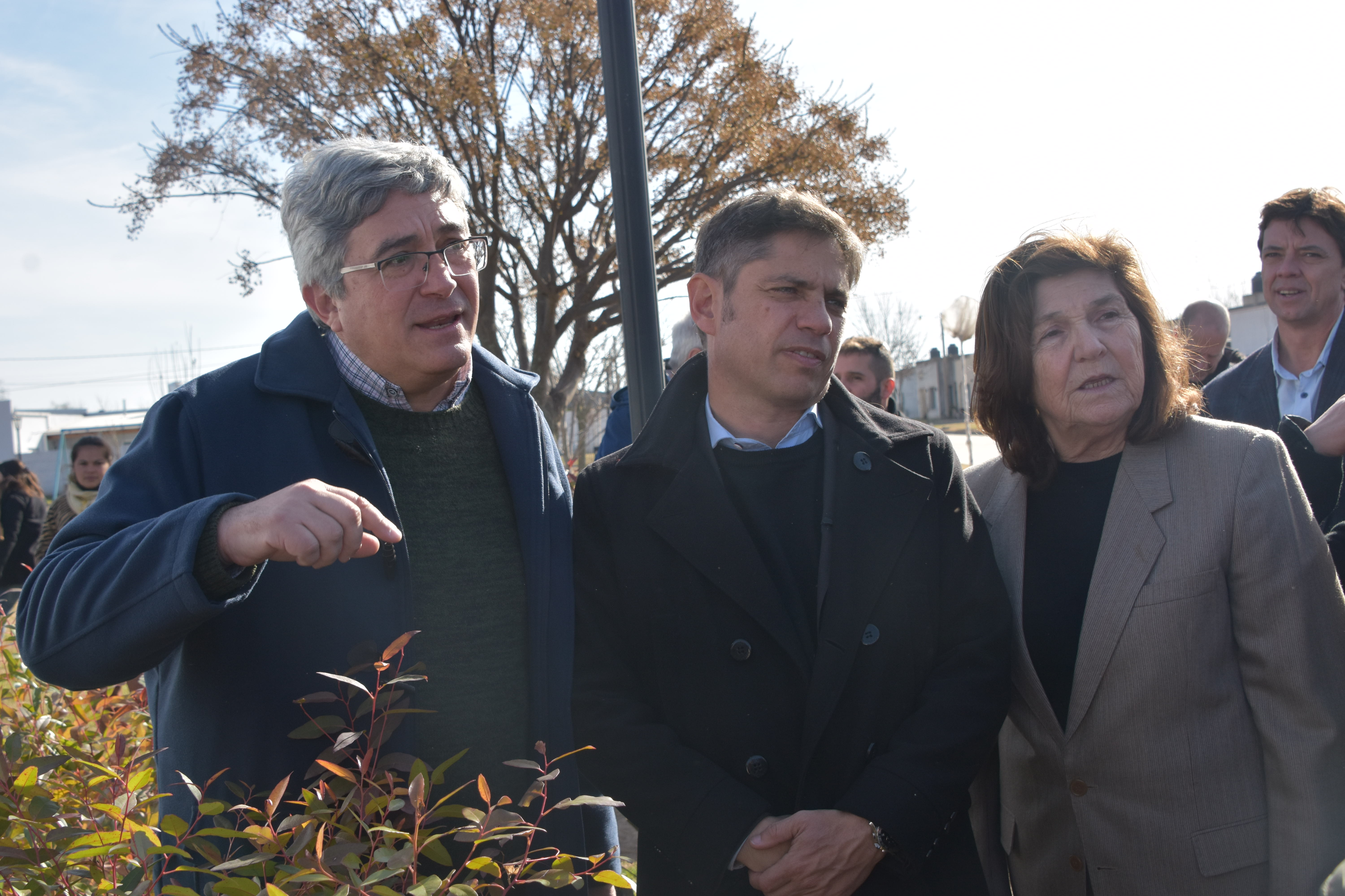 Rodríguez firma junto al titular del BAPRO