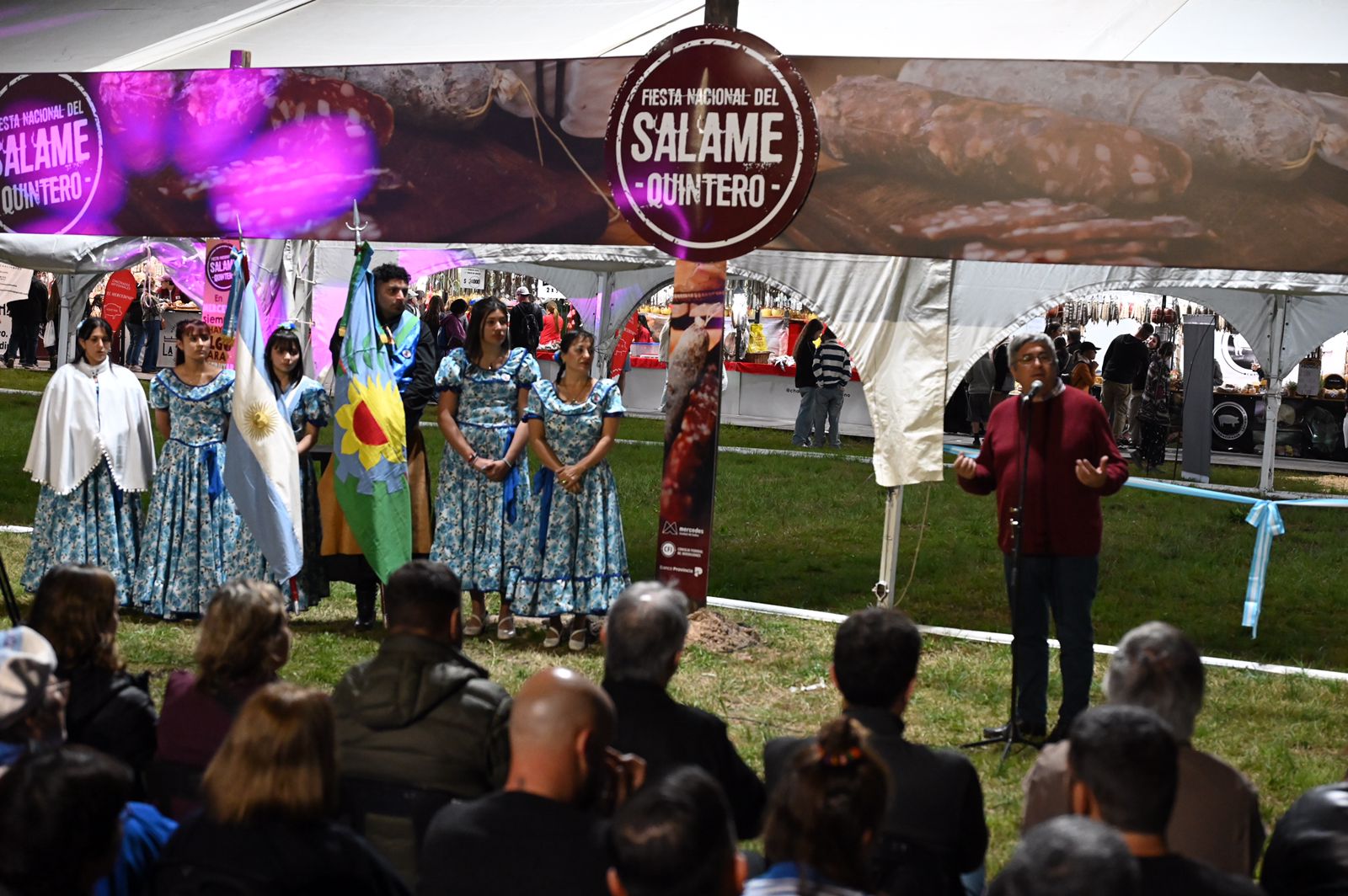 Rodríguez firma junto al titular del BAPRO